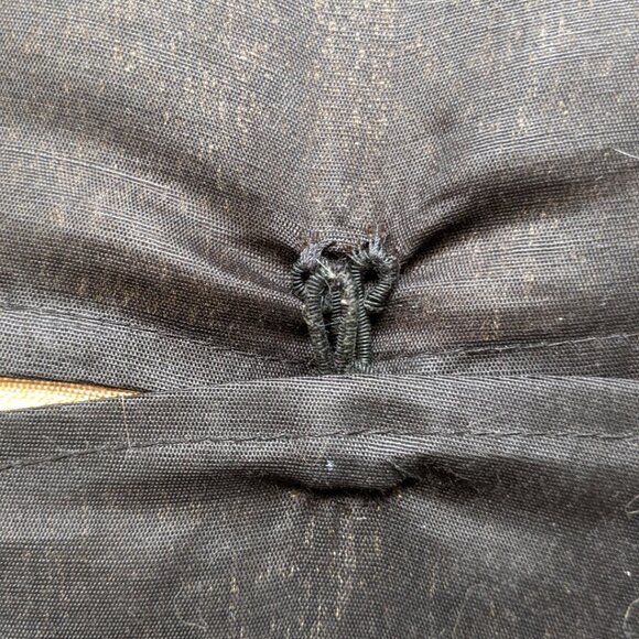 Embroidered and sequined colourful throw pillow - Picture 3 of 8